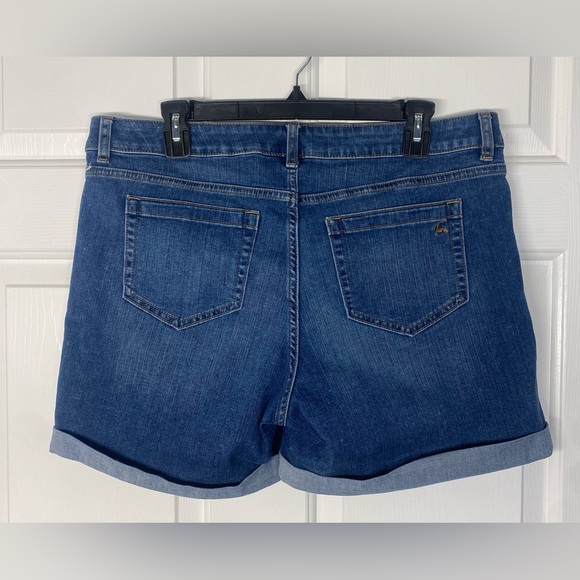 TWO by VINCE CAMUTO Jean Shorts Women 14 Denim 5-Pocket Stretch - Picture 3 of 4